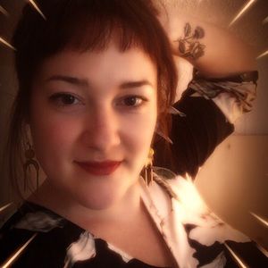 Meet your Posher, Lyn